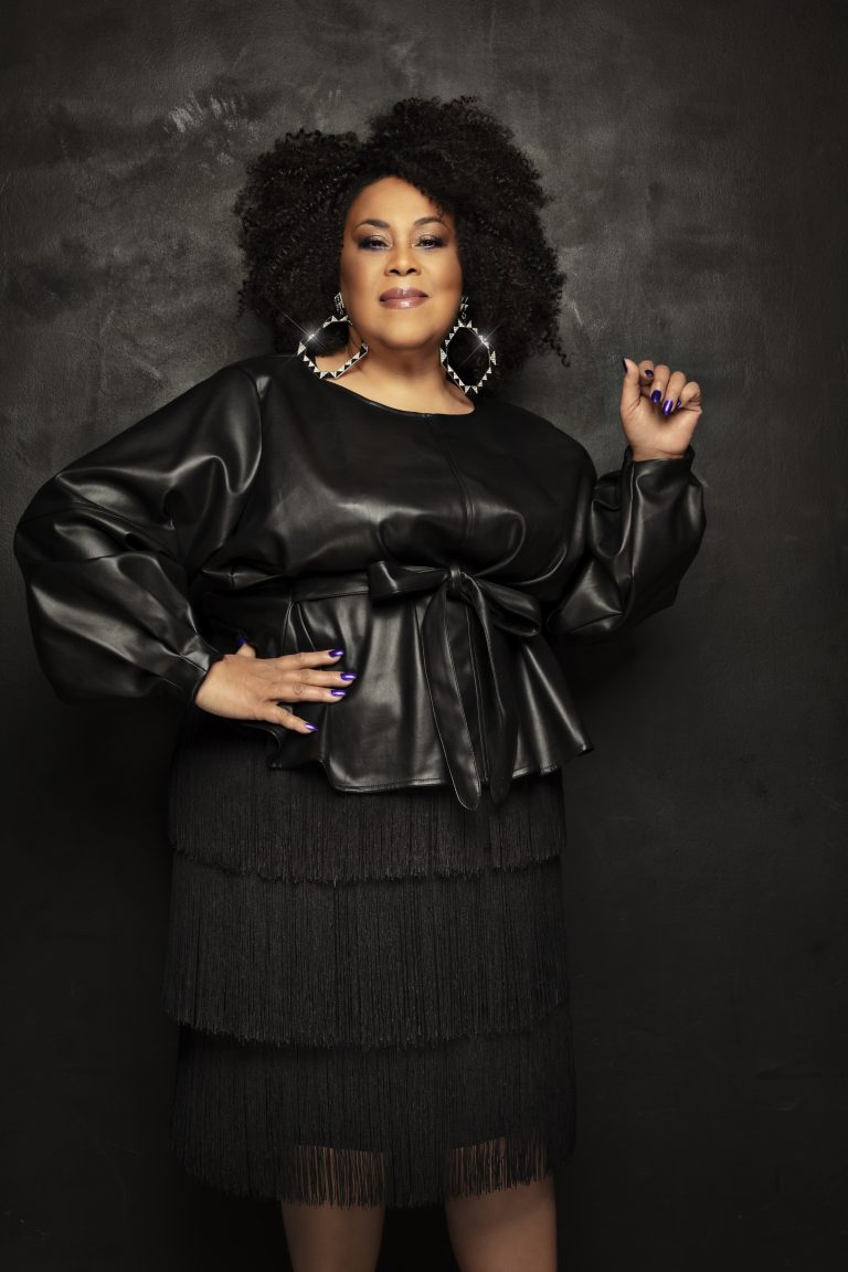Biography - Martha Wash
